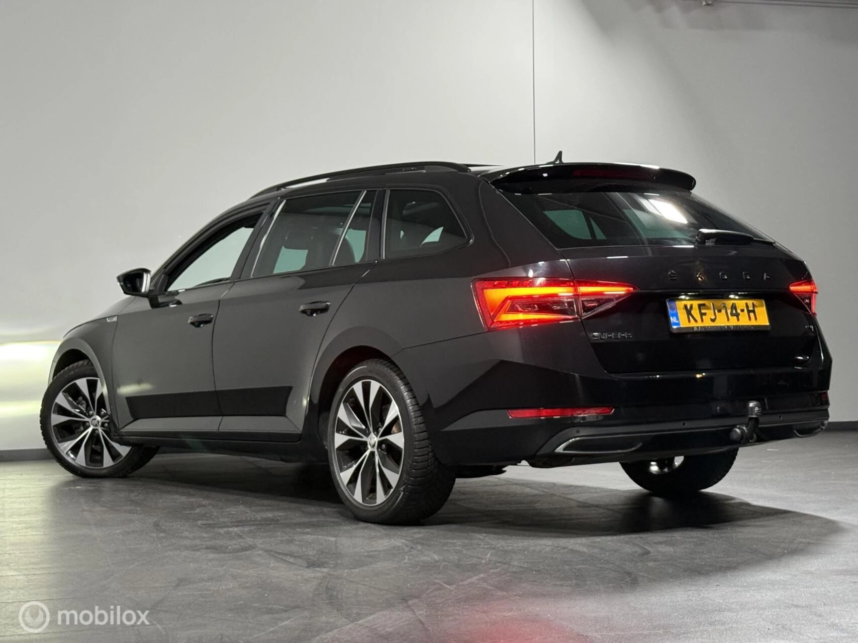 Hoofdafbeelding Škoda Superb