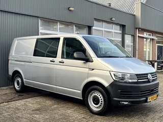 Hoofdafbeelding Volkswagen Transporter Volkswagen Transporter 2.0 TSI L2H1 Trendline Benzine /CNG Dubbele Schuifdeur Airco Cruise controle Bpm vrij Trekhaak Klep achter Omvormer Kastinrichting Standkachel Euro 6 Benzine Ideaal voor ombouw naar Camper !!