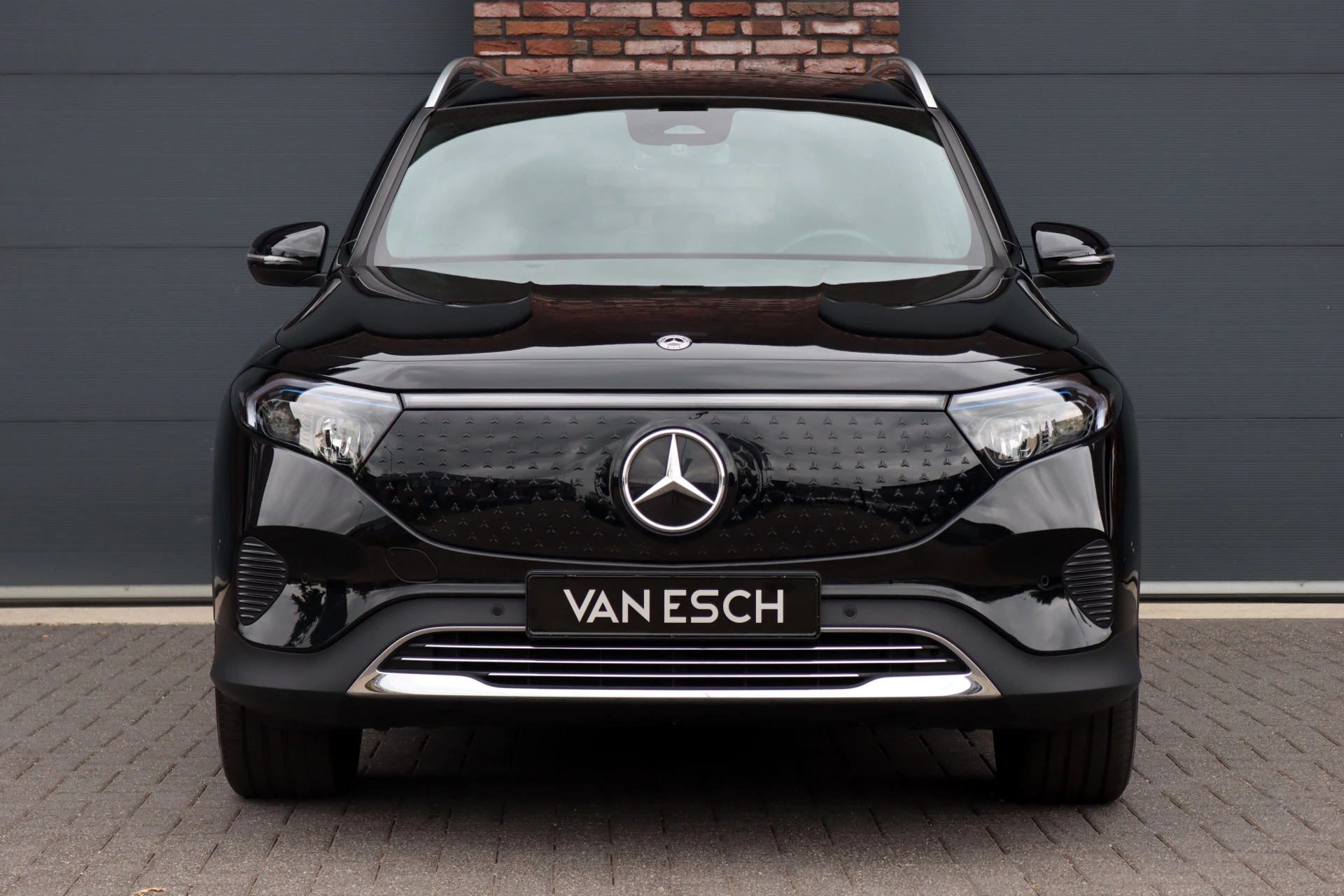Hoofdafbeelding Mercedes-Benz EQB
