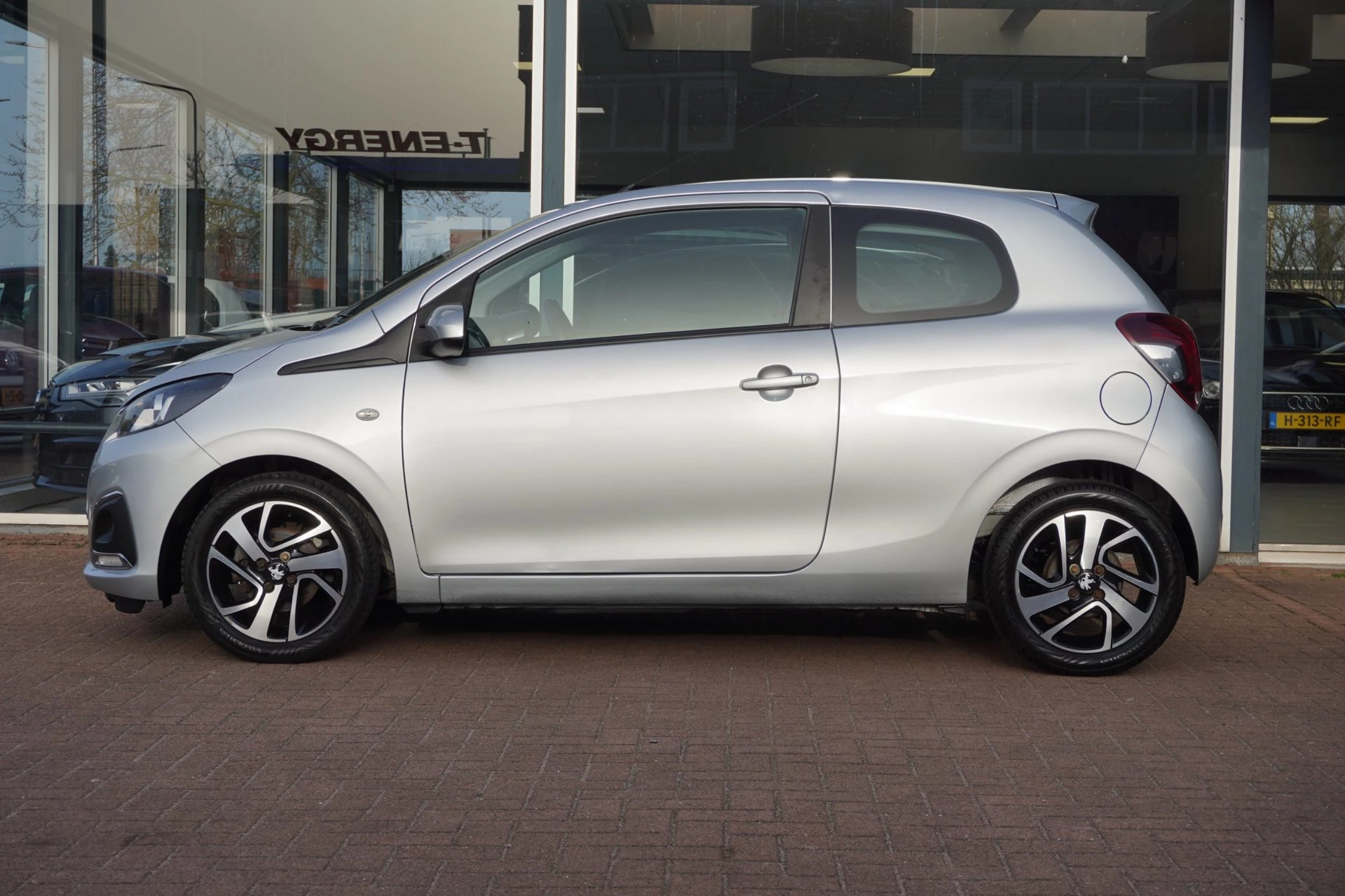 Hoofdafbeelding Peugeot 108