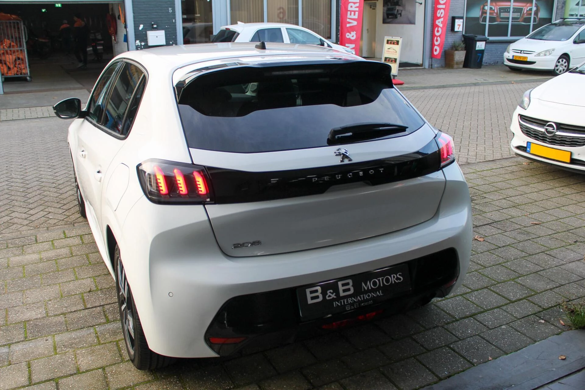 Hoofdafbeelding Peugeot 208