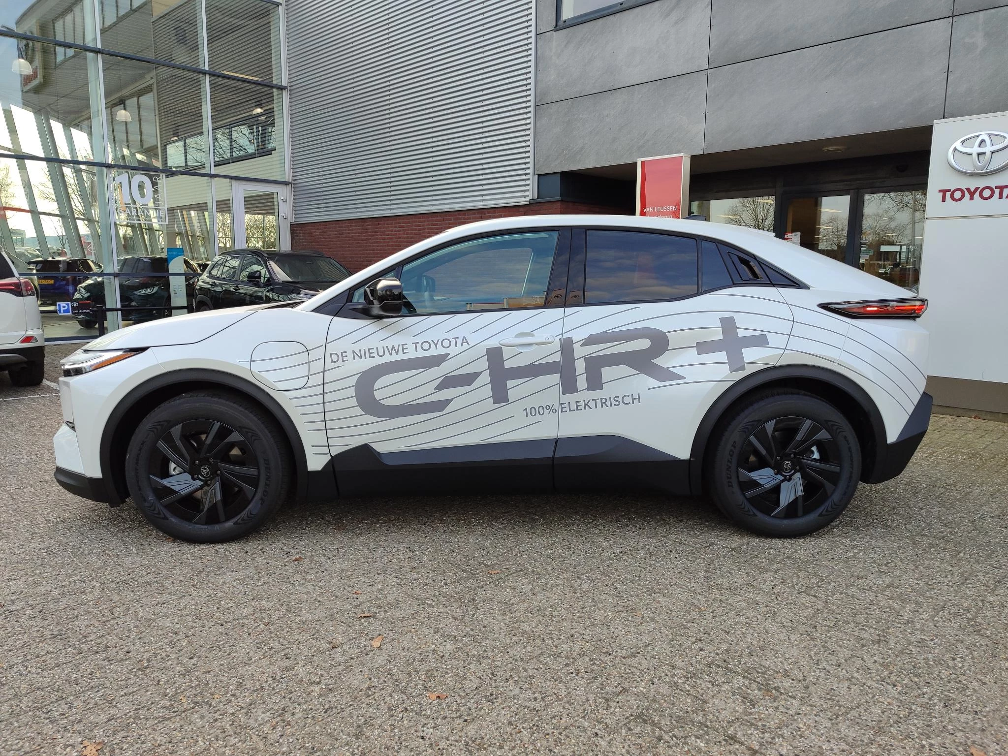 Hoofdafbeelding Toyota C-HR+