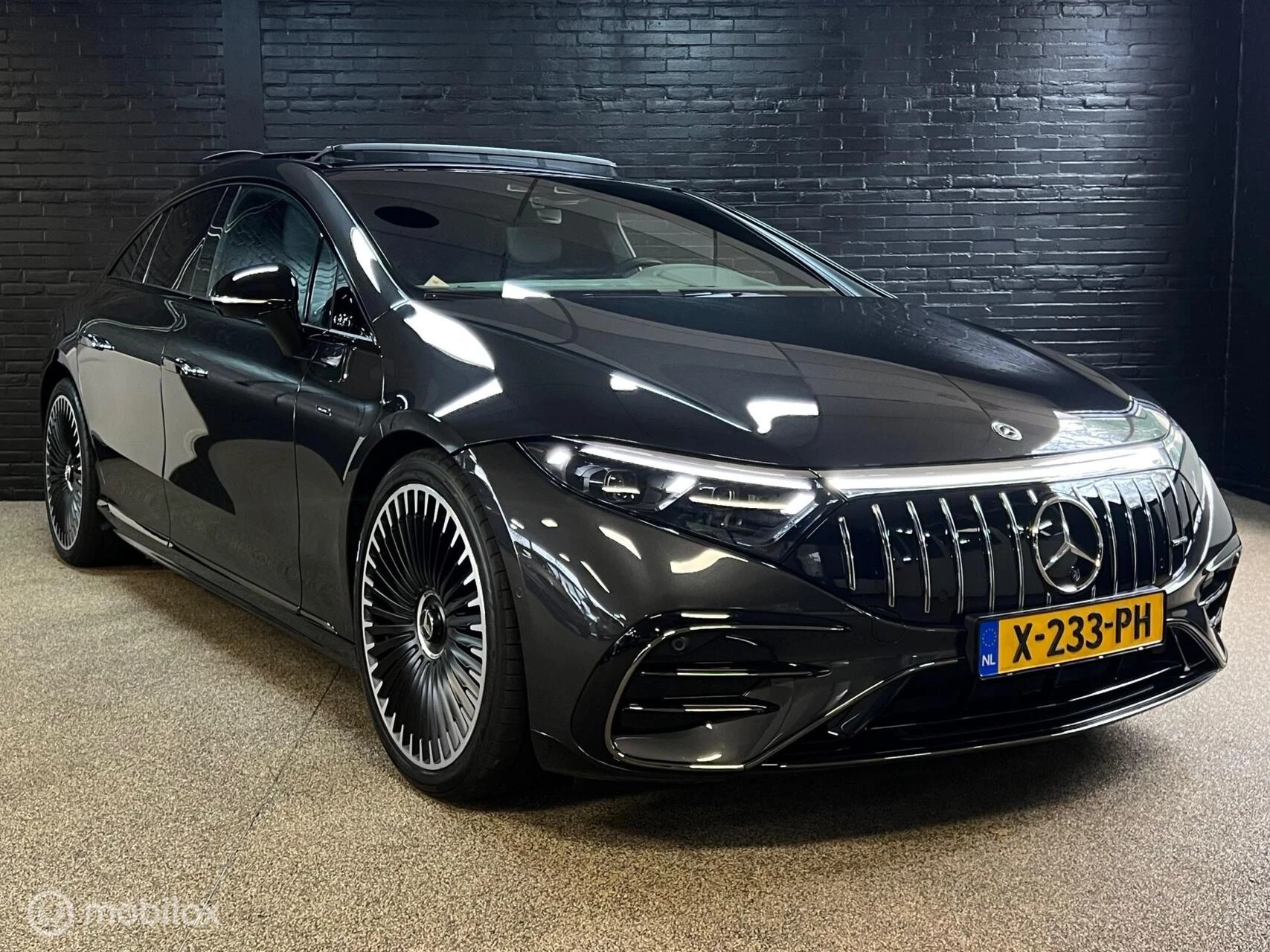 Hoofdafbeelding Mercedes-Benz EQS