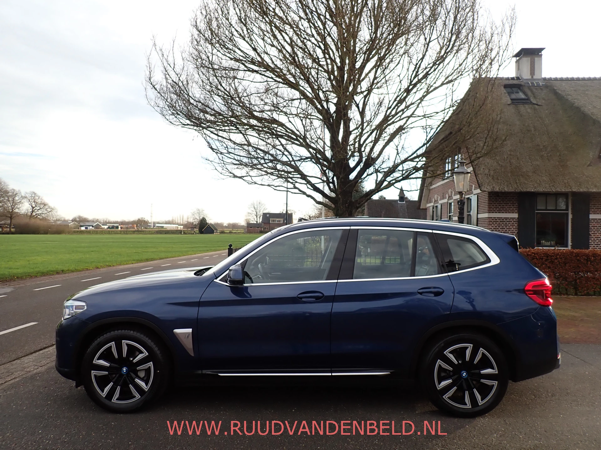 Hoofdafbeelding BMW iX3
