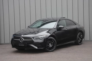 Hoofdafbeelding Mercedes-Benz CLA Mercedes-Benz CLA 250e AMG | 218PK | Pano | Keyles-go | Sfeerverlichting | Burmester | Distronic | Leder | Led | 2023.