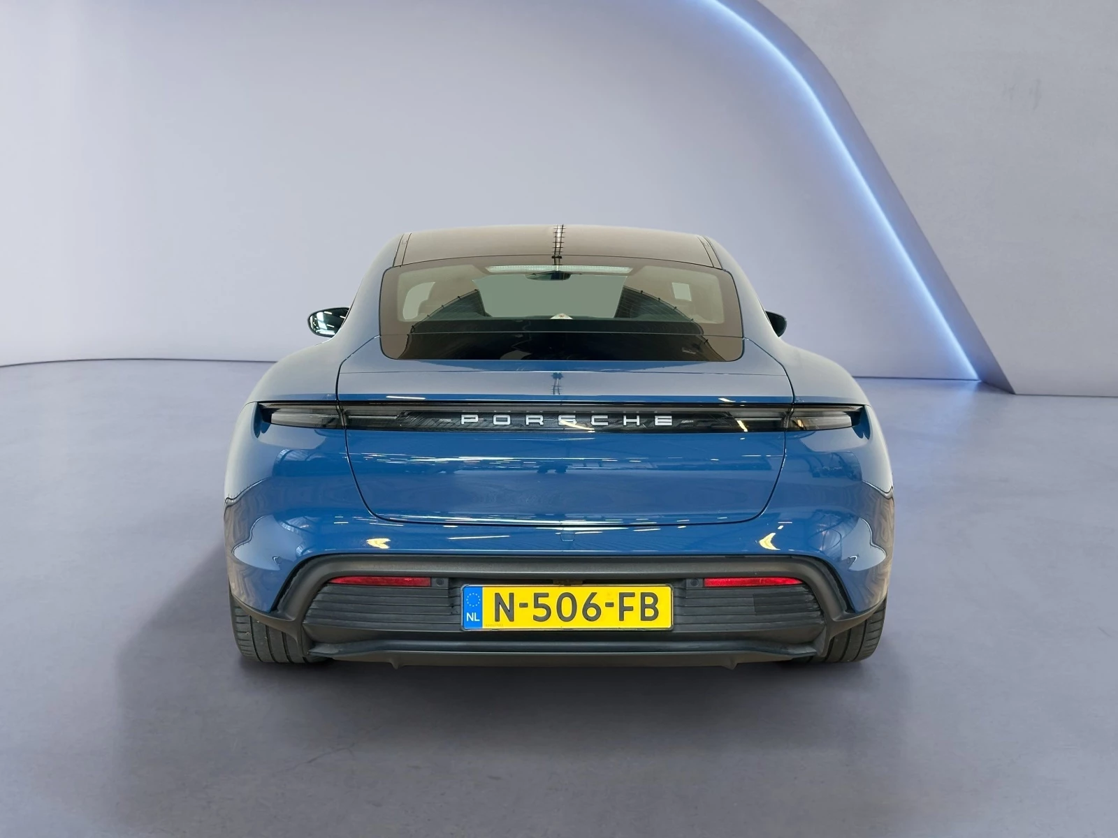 Hoofdafbeelding Porsche Taycan