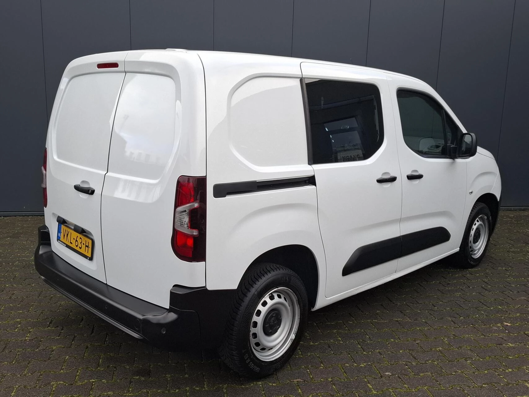 Hoofdafbeelding Peugeot Partner