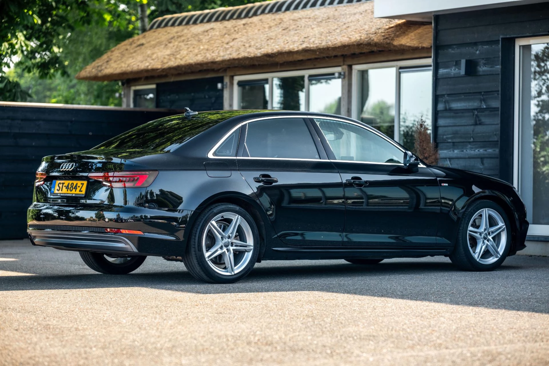 Hoofdafbeelding Audi A4
