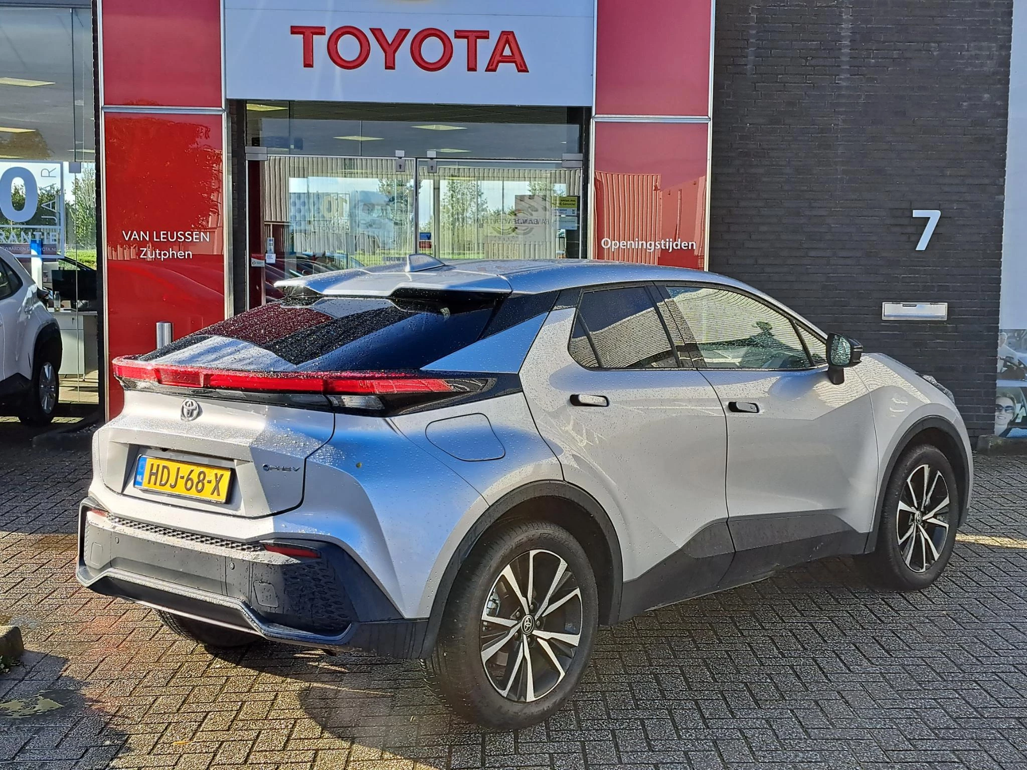 Hoofdafbeelding Toyota C-HR
