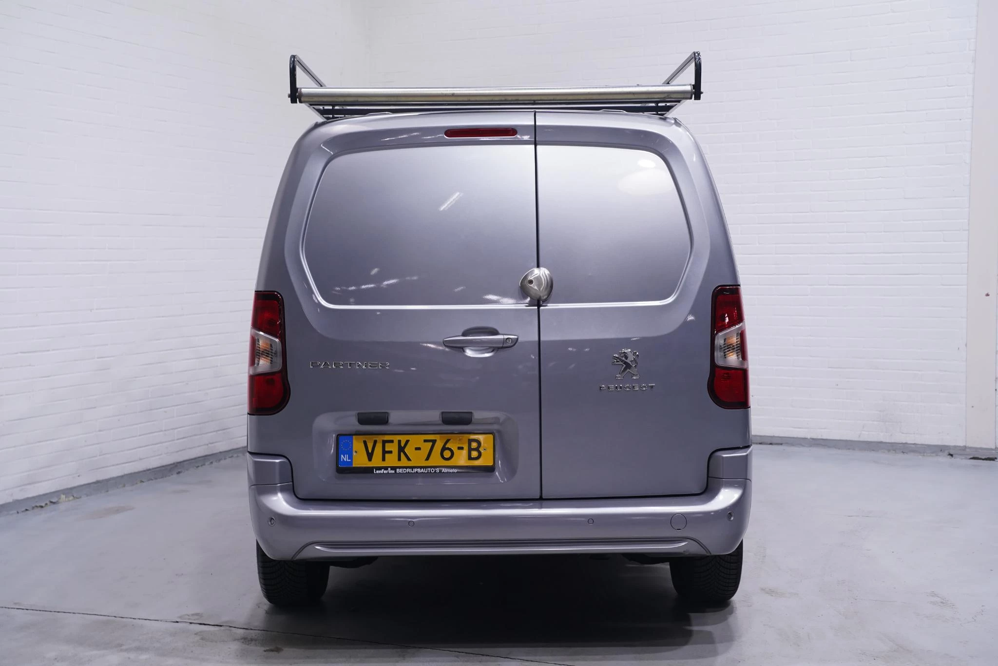 Hoofdafbeelding Peugeot Partner