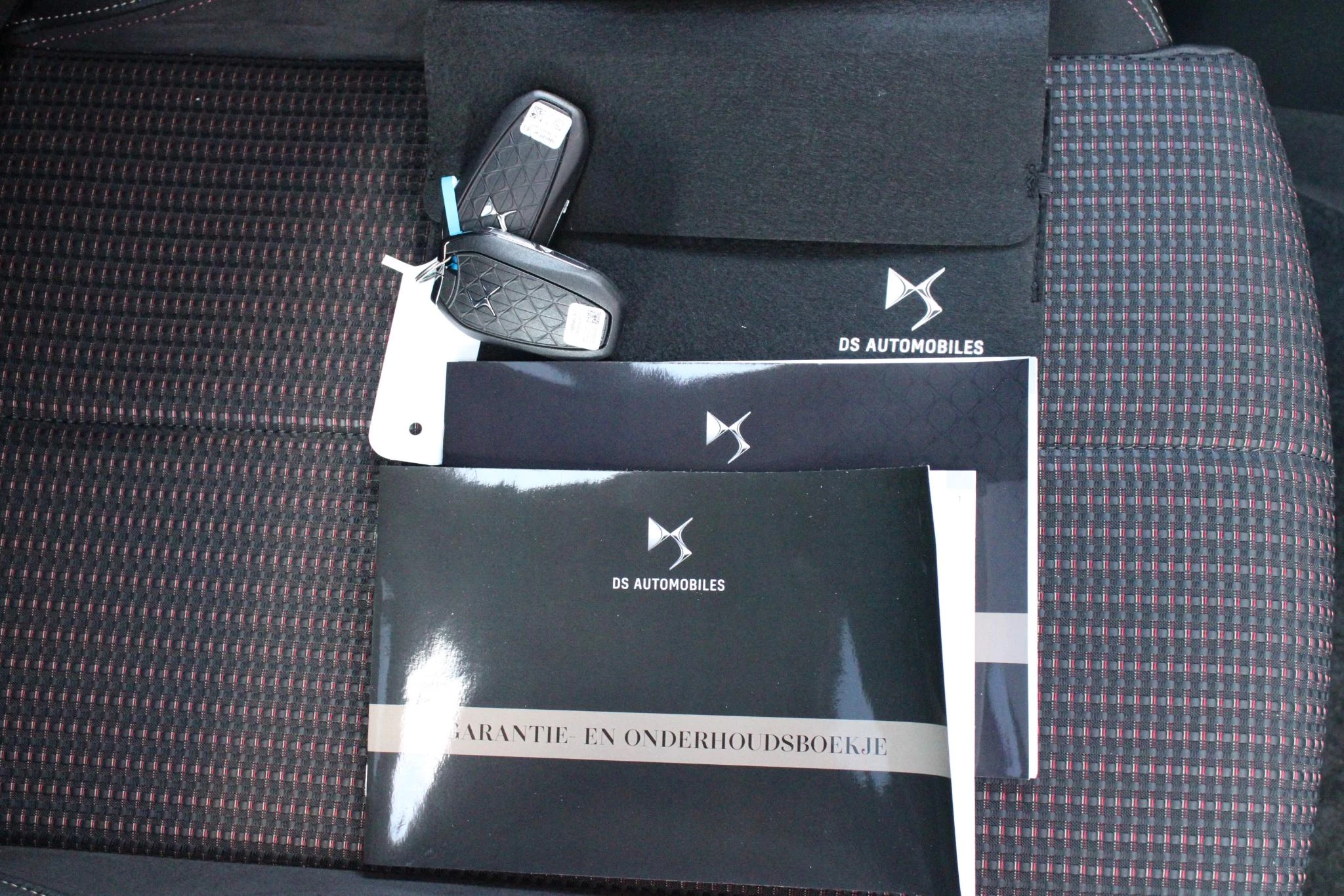 Hoofdafbeelding DS DS 3