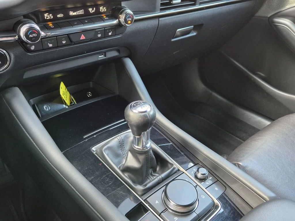 Hoofdafbeelding Mazda 3