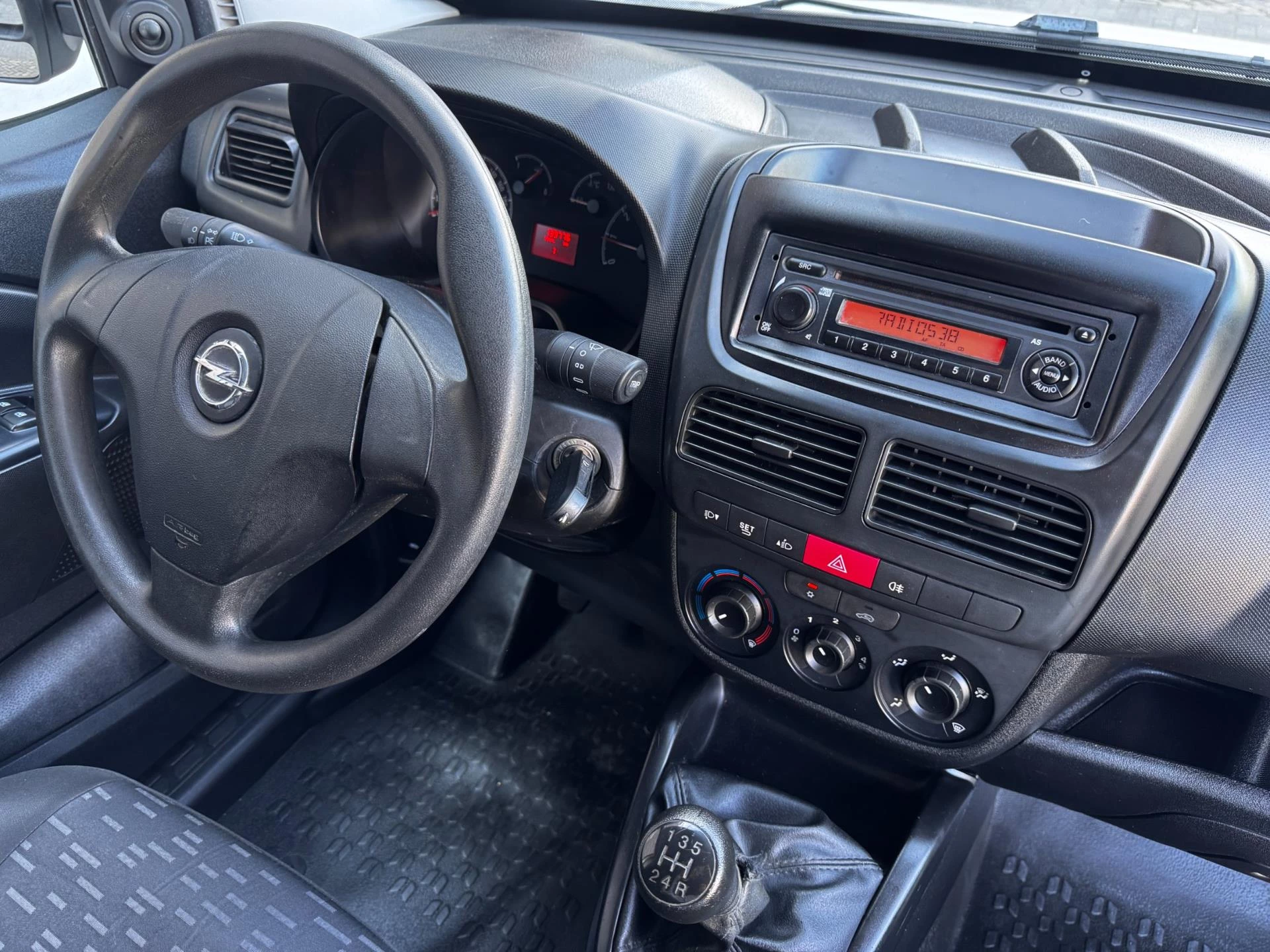 Hoofdafbeelding Opel Combo