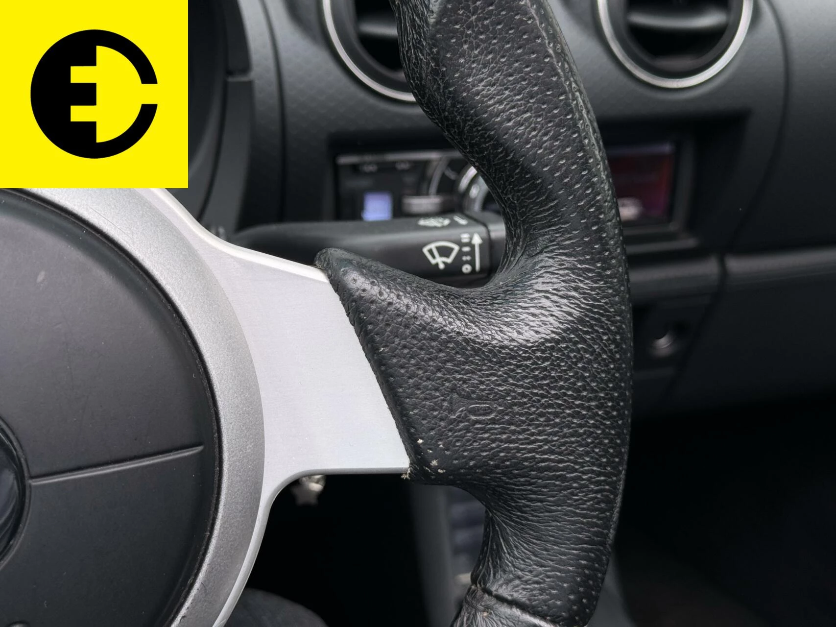 Hoofdafbeelding Tesla Roadster