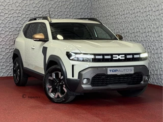 Dacia Duster 1.6 HYBRID SANDSTONE CAMERA CARLAY NAVI STOEL/STUUR/RUIT VERW. LED PDC ✅Top Auto's Wijchen✅ 170 Nieuwe en bijna nieuwe Auto's met : Benzine /  PHEV / Plug in hybrid / Hybrid / Mild hybrid / HEV / 