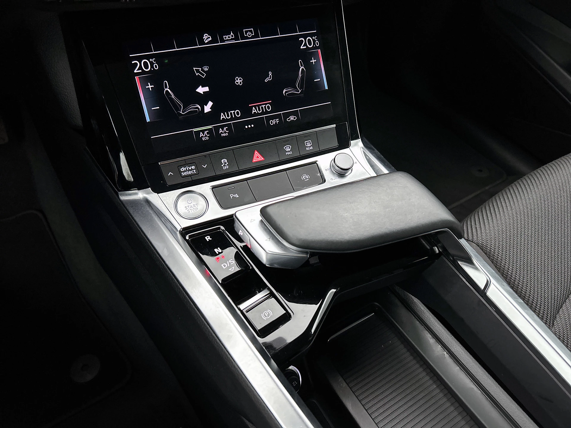 Hoofdafbeelding Audi e-tron