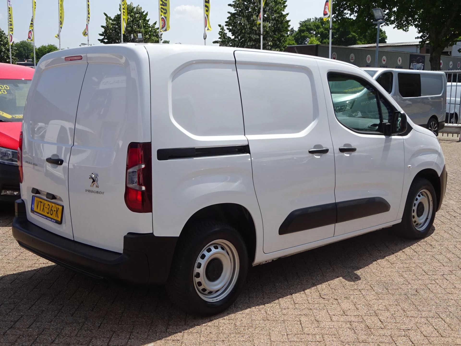 Hoofdafbeelding Peugeot Partner