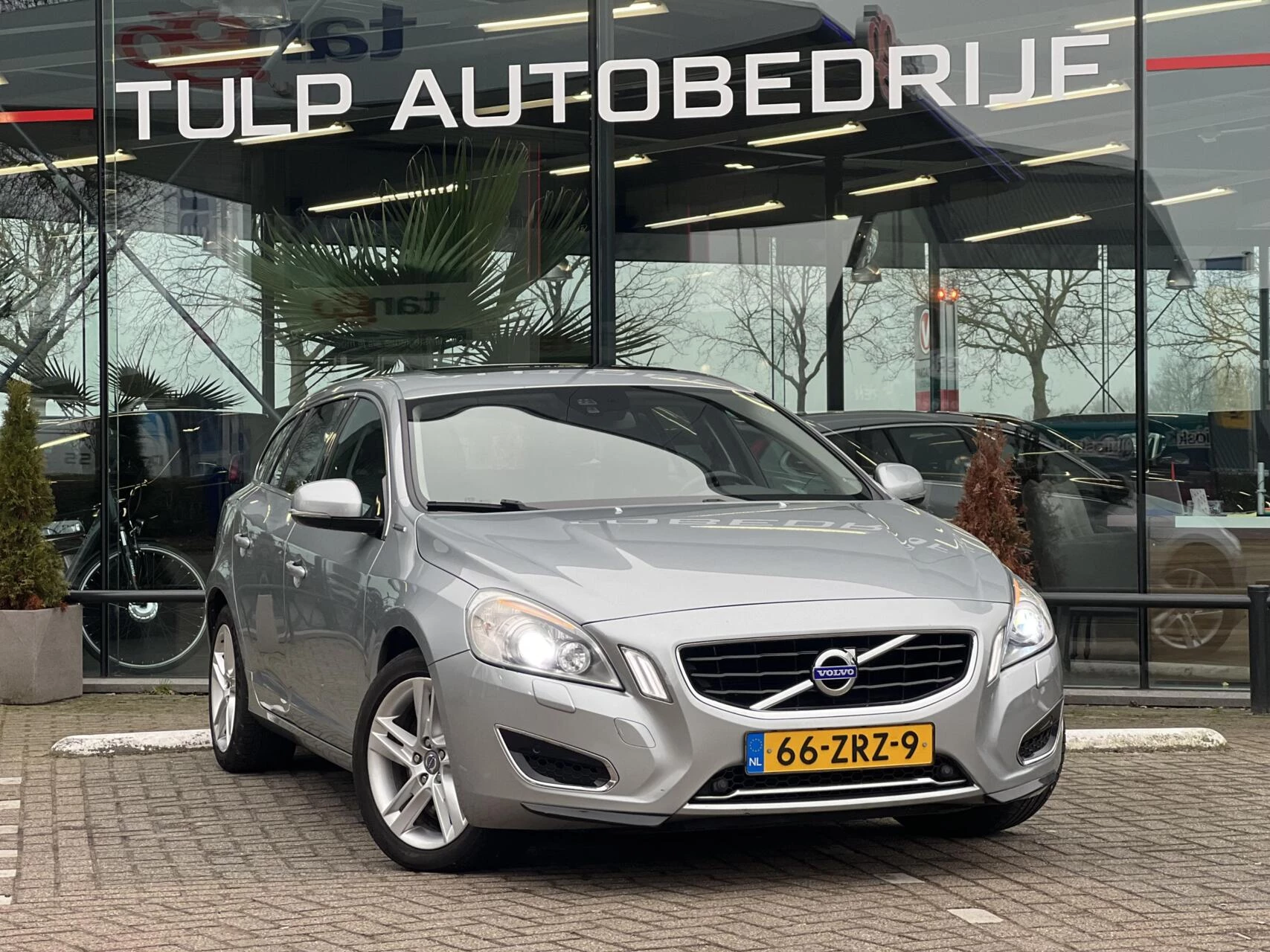 Hoofdafbeelding Volvo V60