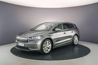 Skoda Enyaq iV 80 204pk Automaat Warmtepomp, Achteruitrijcamera, Adaptive cruise control, Navigatie, Elektrische achterklep, Stuurwiel verwarmd, Parkeersensoren, Stoelverwarming