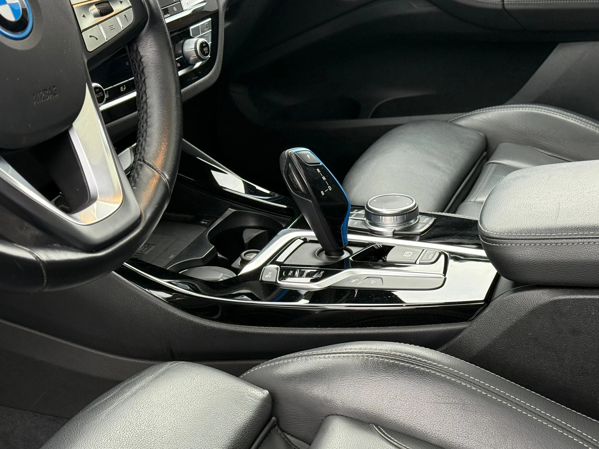 Hoofdafbeelding BMW iX3