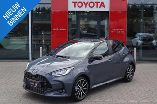 Toyota Yaris 1.5 HYBRID 130 GR-SPORT NIEUW&DIRECT LEVERBAAR! PANODAK JBL-AUDIO STOEL+STUURVERW. BLIND-SPOT KEYLESS APPLE/ANDROID