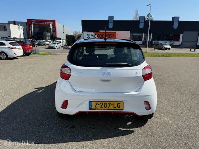 Hoofdafbeelding Hyundai i10