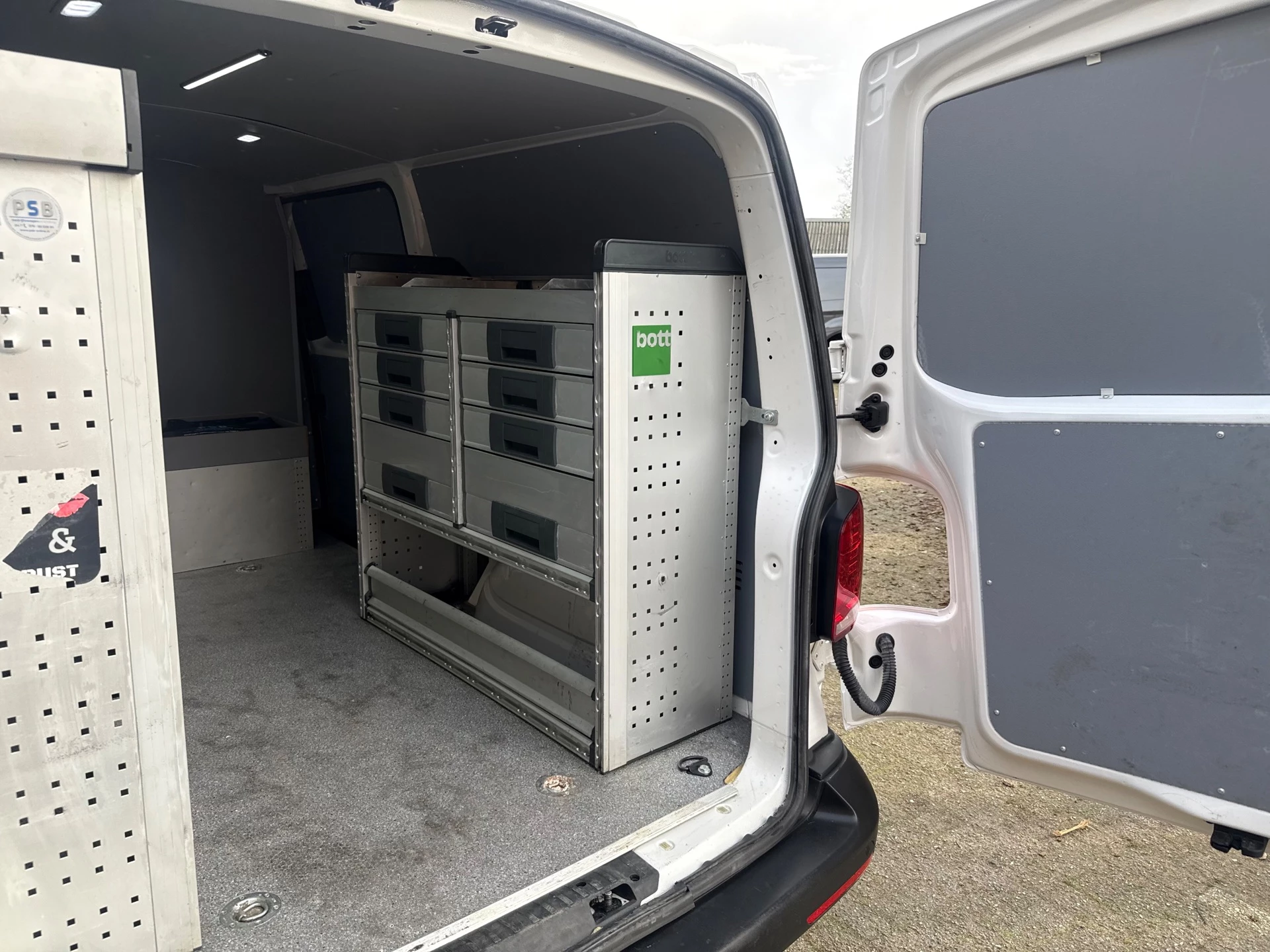 Hoofdafbeelding Volkswagen Transporter