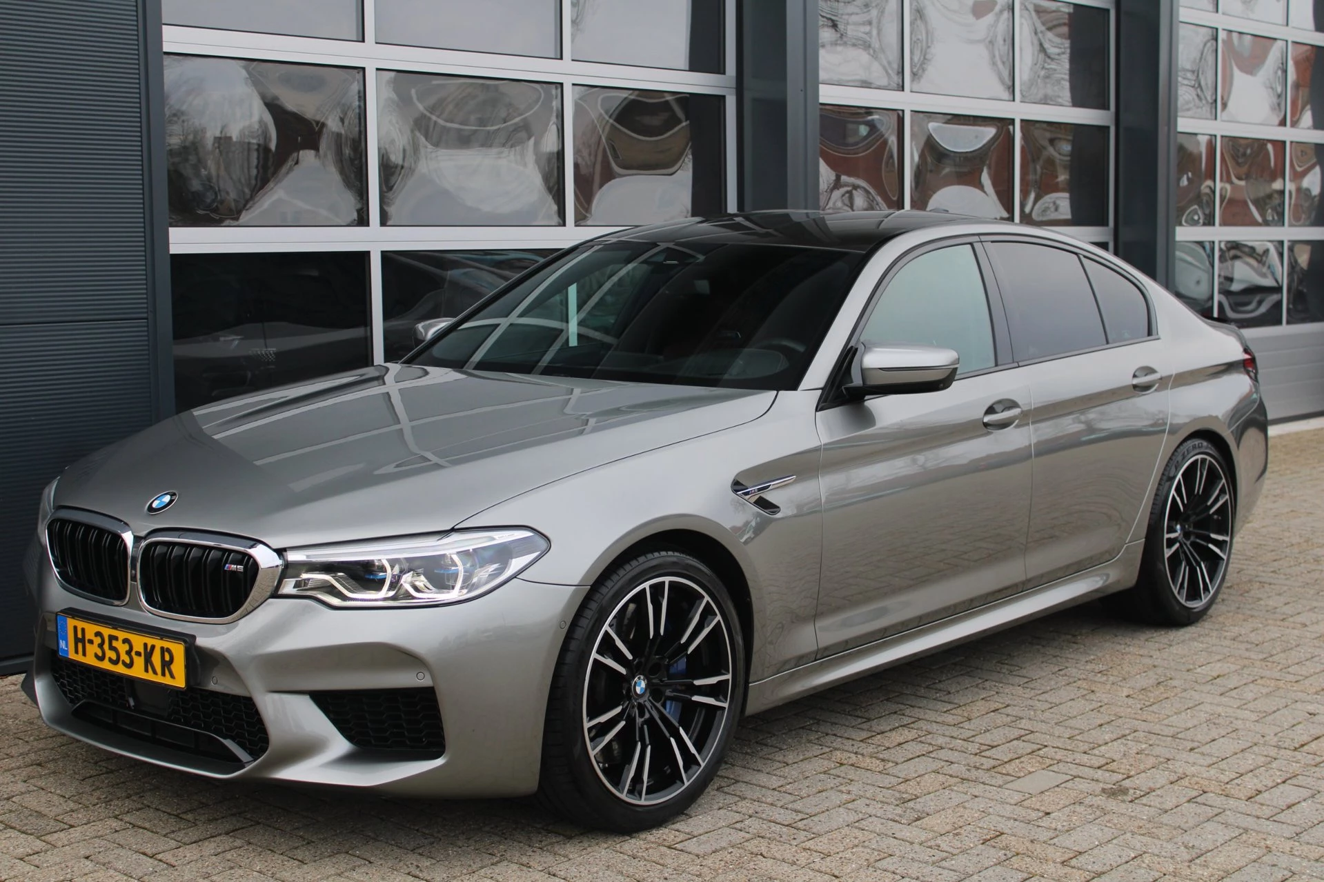 Hoofdafbeelding BMW M5