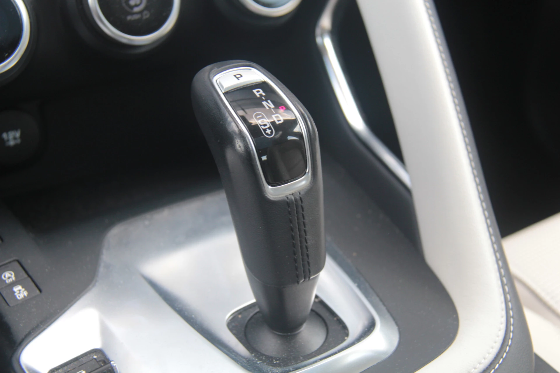 Hoofdafbeelding Jaguar E-PACE