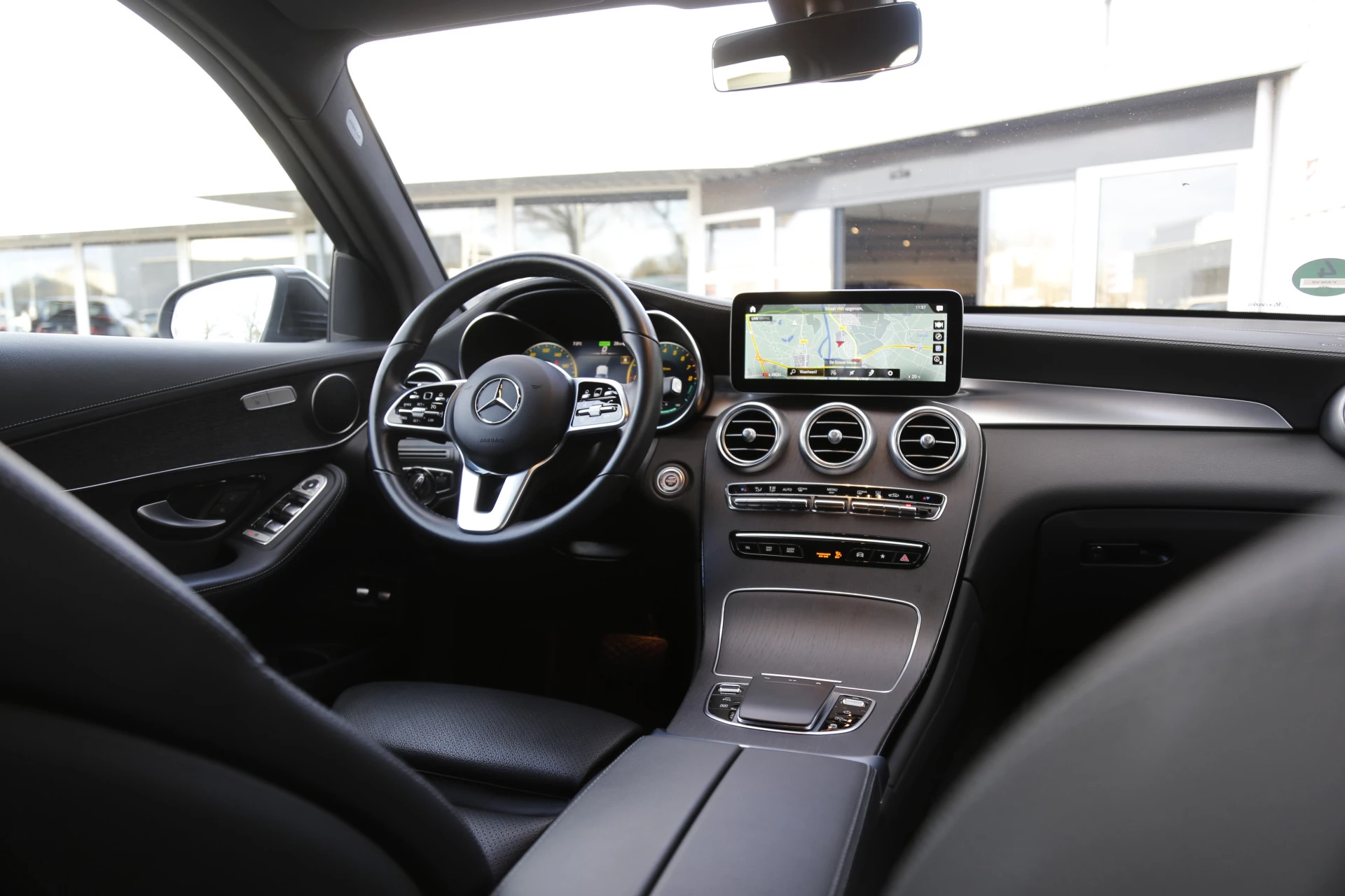 Hoofdafbeelding Mercedes-Benz GLC