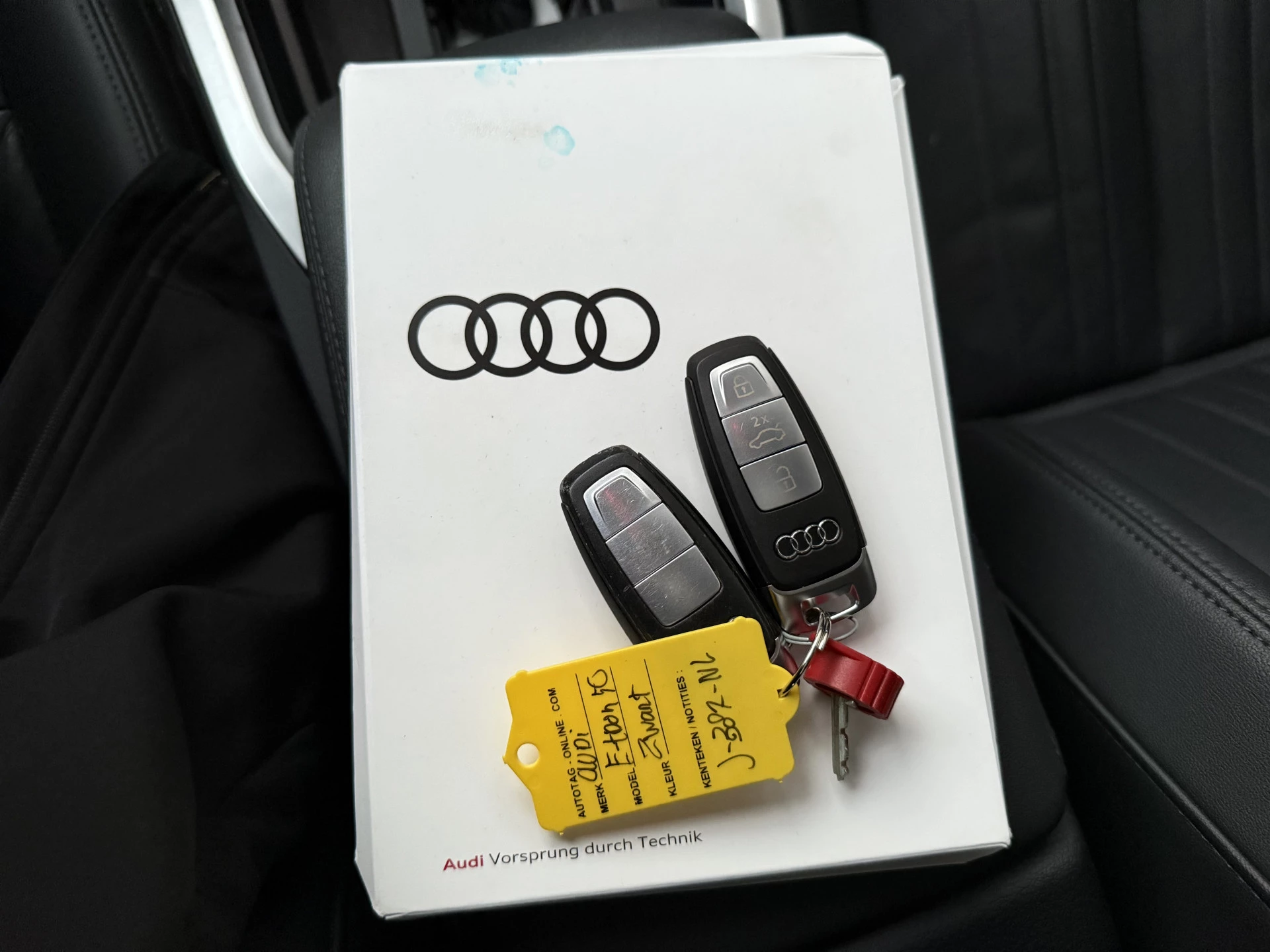 Hoofdafbeelding Audi e-tron