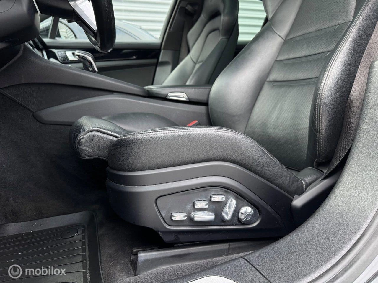 Hoofdafbeelding Porsche Panamera