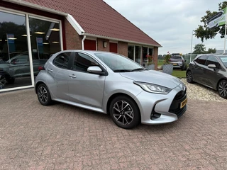 Toyota Yaris 1.5 HYBRID TEAM HYBRID WINTER PACK/CAMERA/ACC/NAVIGATIE