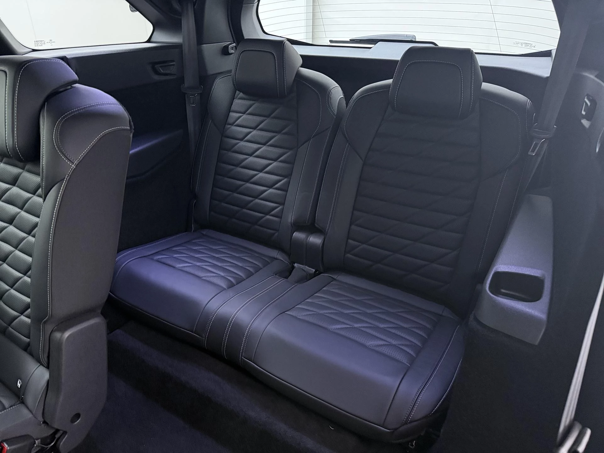 Hoofdafbeelding Peugeot e-5008