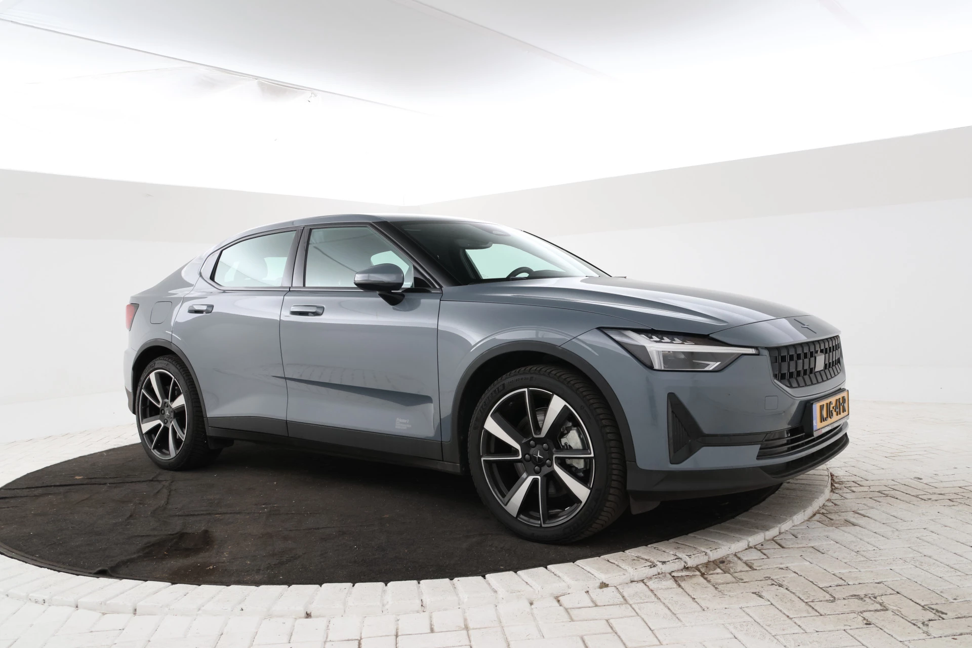 Hoofdafbeelding Polestar 2