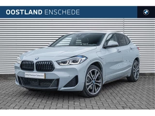 BMW X2 xDrive25e High Executive M Sport Automaat / Panoramadak / Sportstoelen / Achteruitrijcamera / Head-Up / Comfort Access / Adaptieve LED / Active Cruise Control