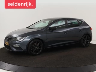 Hoofdafbeelding SEAT Leon SEAT Leon 1.5 TSI FR Ultimate Edition Black | Panoramadak |  Stoelverwarming | Beats Audio | Virual Cockpit | Adaptive cruise | Full LED | Leder/Alcantara | Keyless | Navigatie | Sfeerverlichting