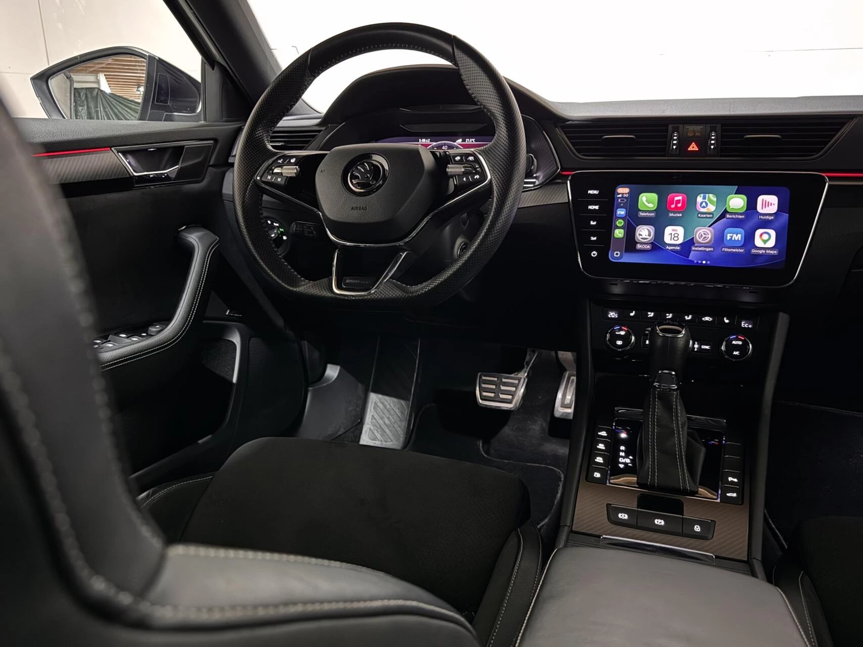 Hoofdafbeelding Škoda Superb