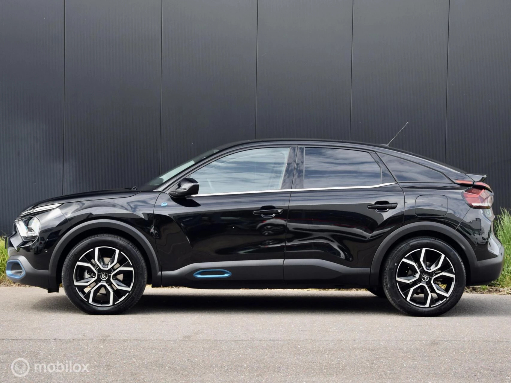 Hoofdafbeelding Citroën ë-C4