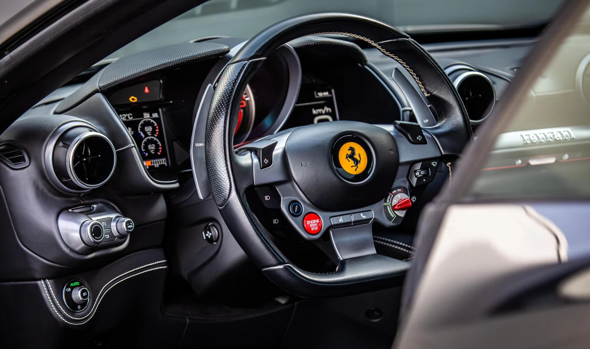 Hoofdafbeelding Ferrari Portofino
