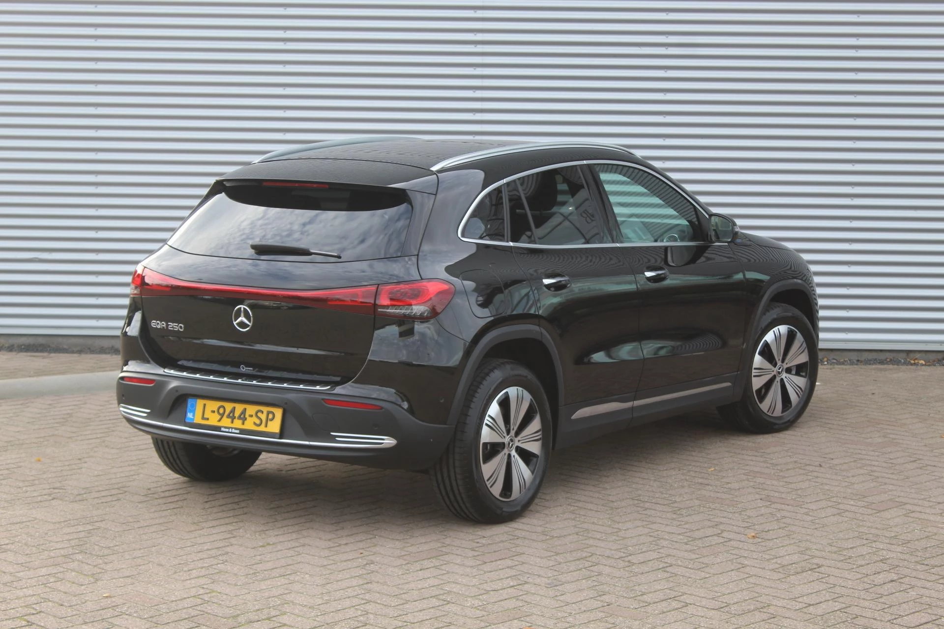 Hoofdafbeelding Mercedes-Benz EQA