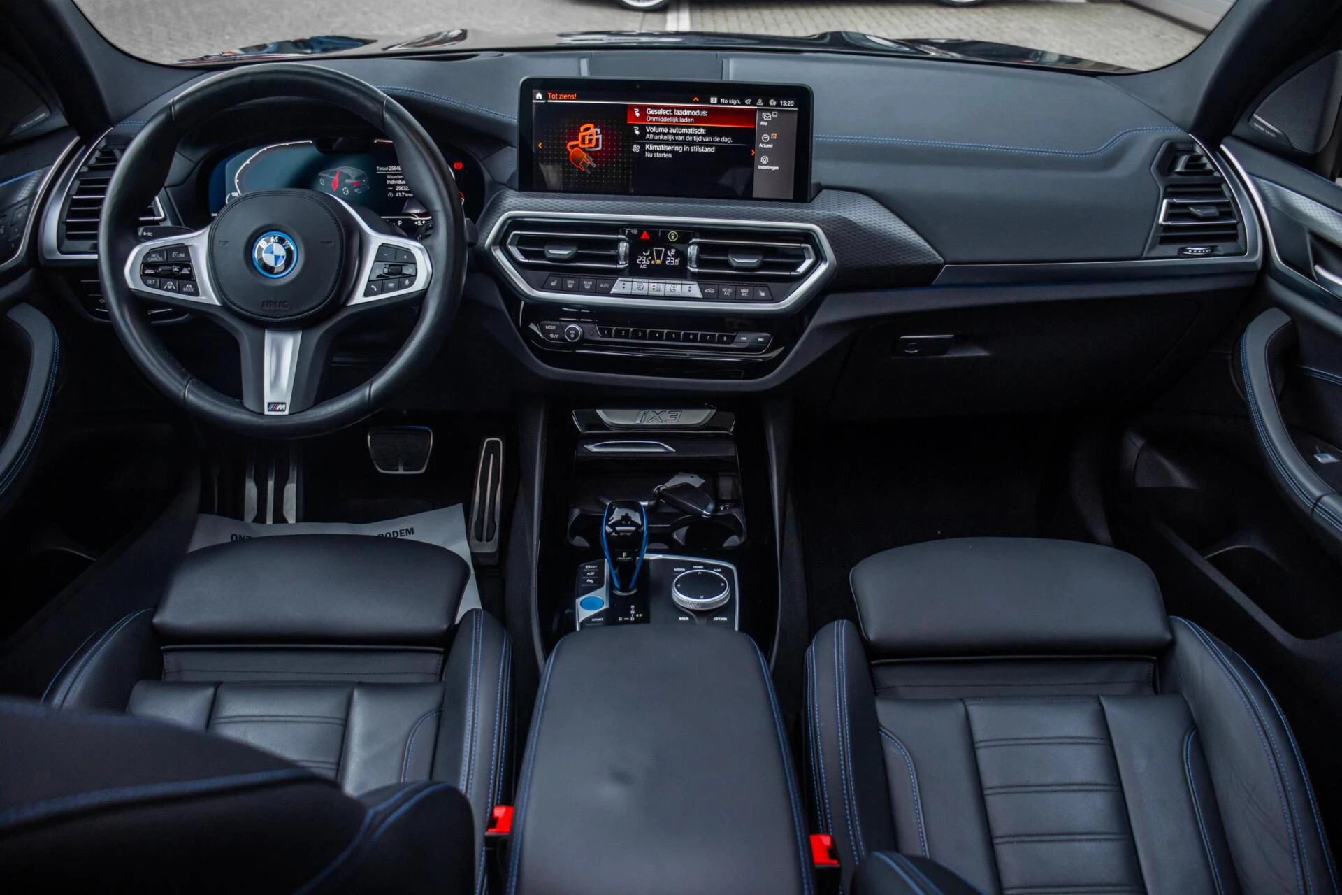 Hoofdafbeelding BMW iX3