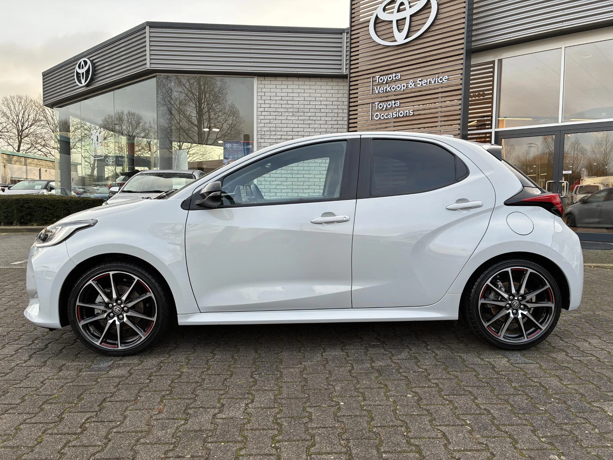 Hoofdafbeelding Toyota Yaris