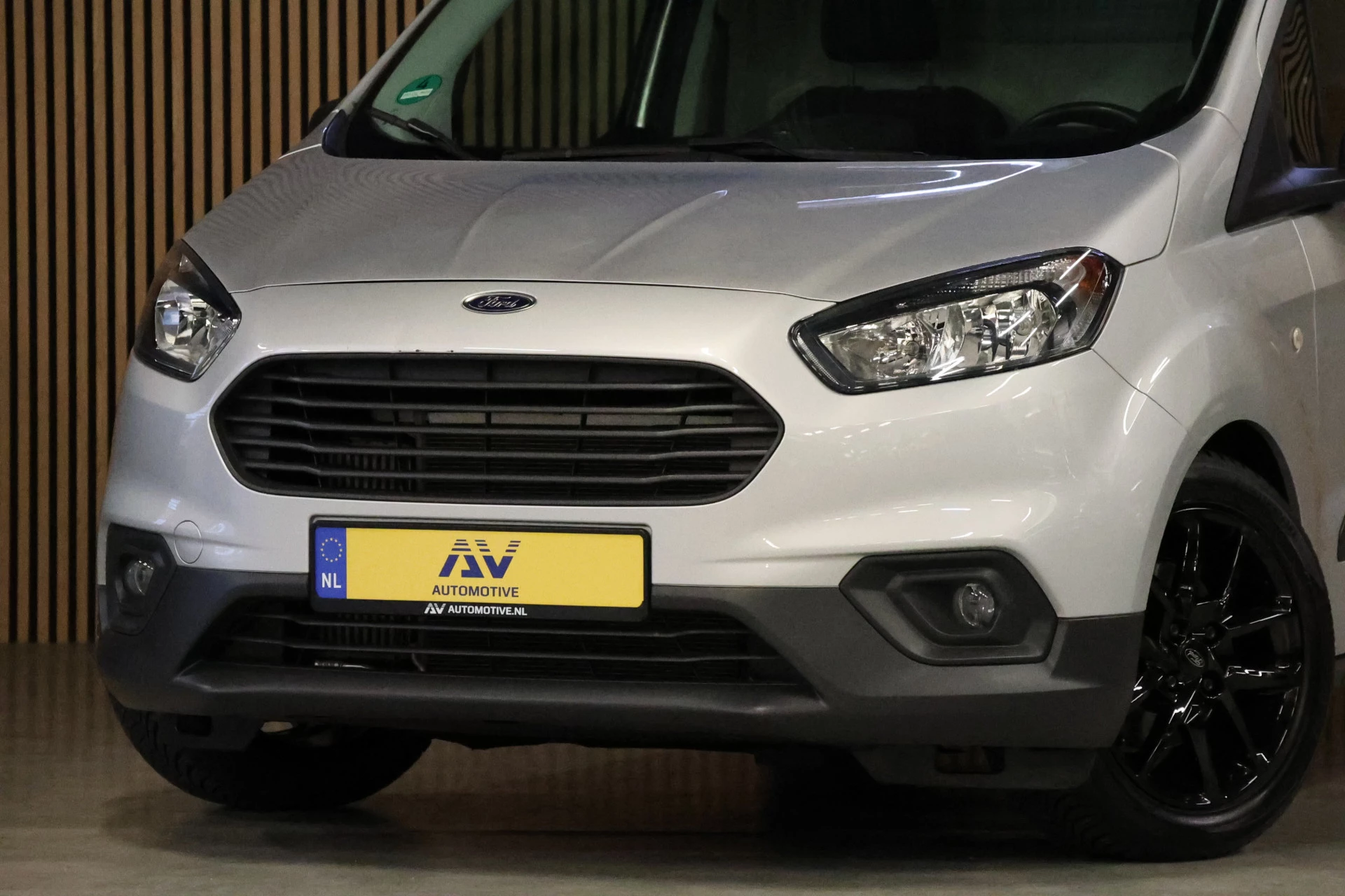 Hoofdafbeelding Ford Transit Courier