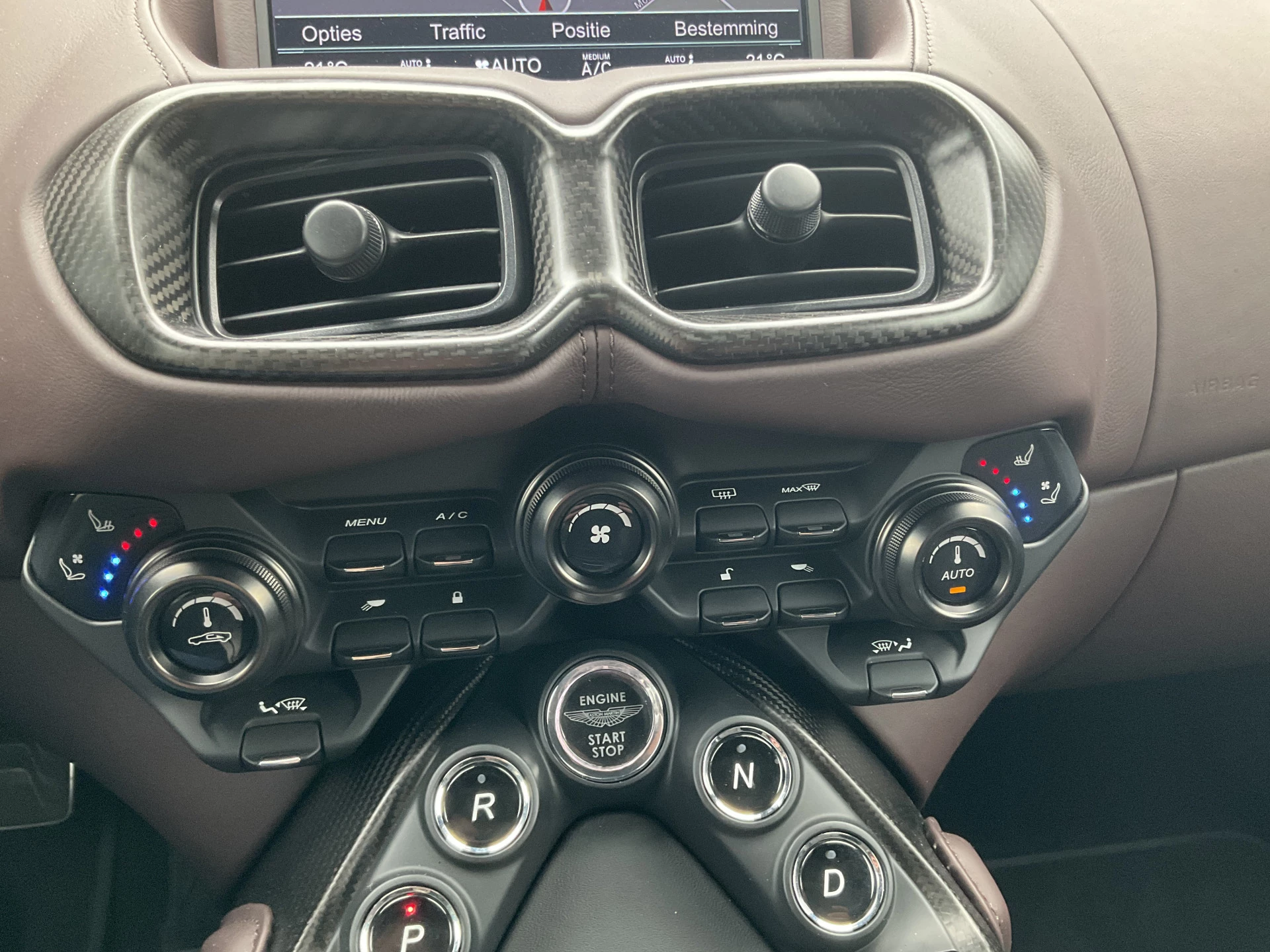 Hoofdafbeelding Aston Martin V8 Vantage