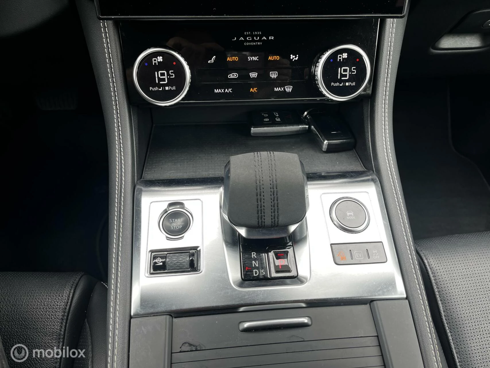 Hoofdafbeelding Jaguar F-PACE