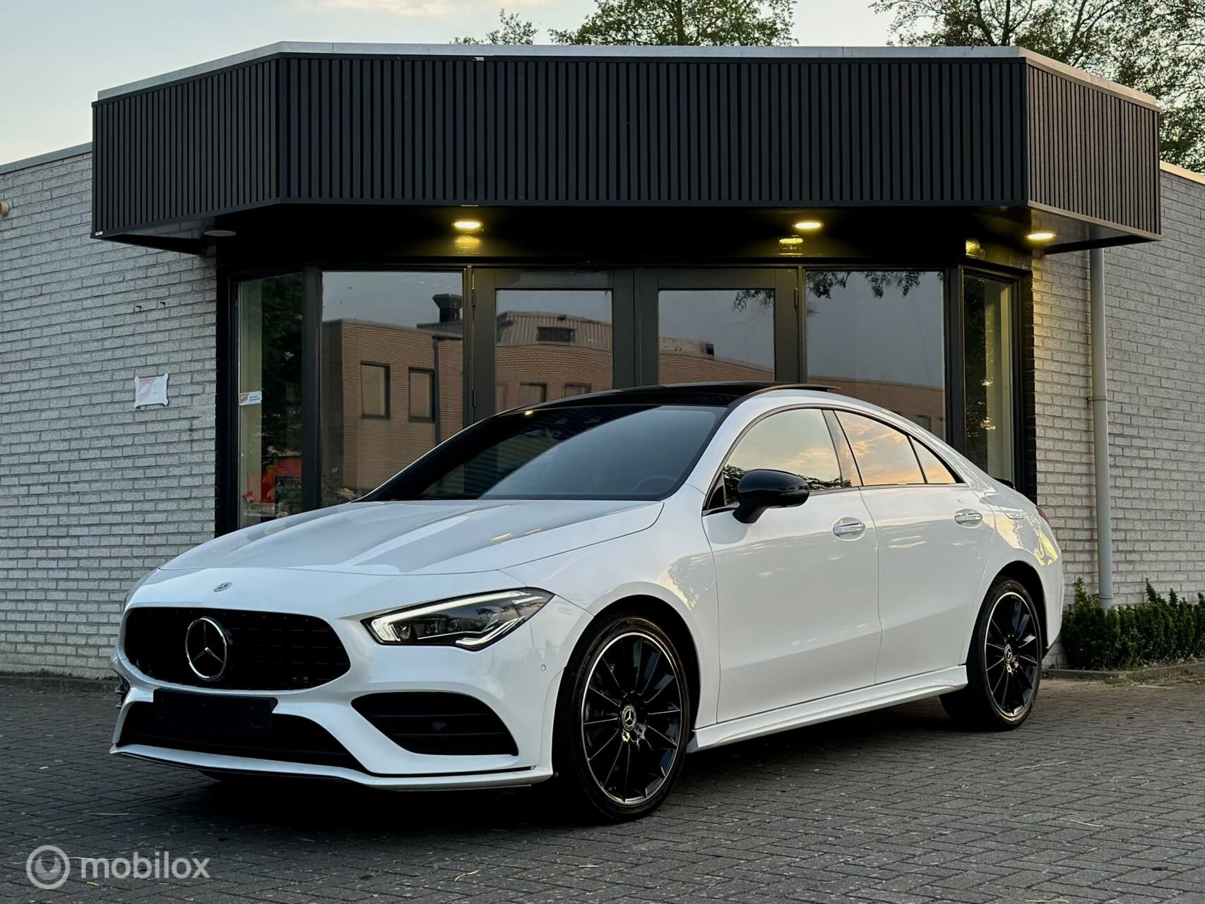 Hoofdafbeelding Mercedes-Benz CLA