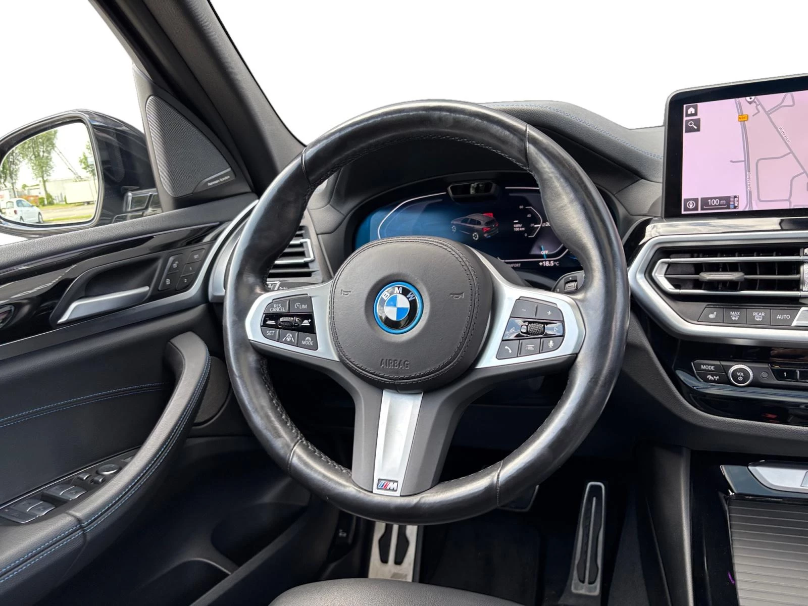 Hoofdafbeelding BMW iX3