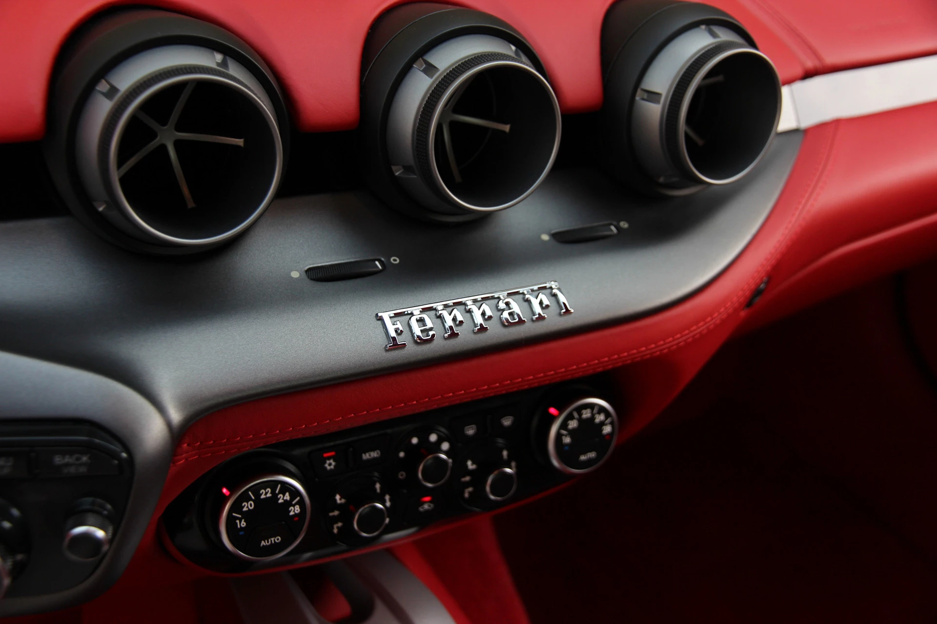 Hoofdafbeelding Ferrari F12