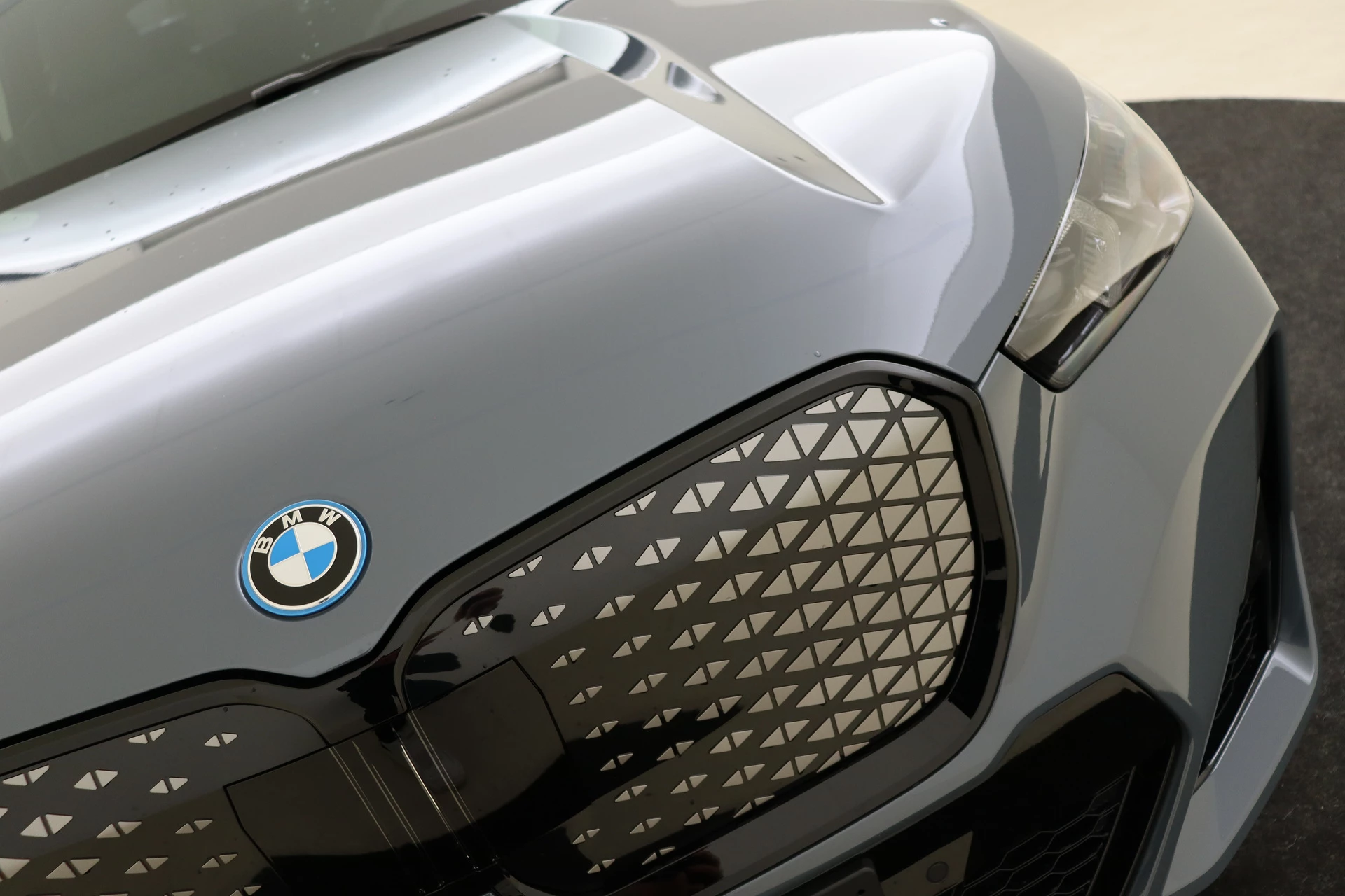 Hoofdafbeelding BMW iX1